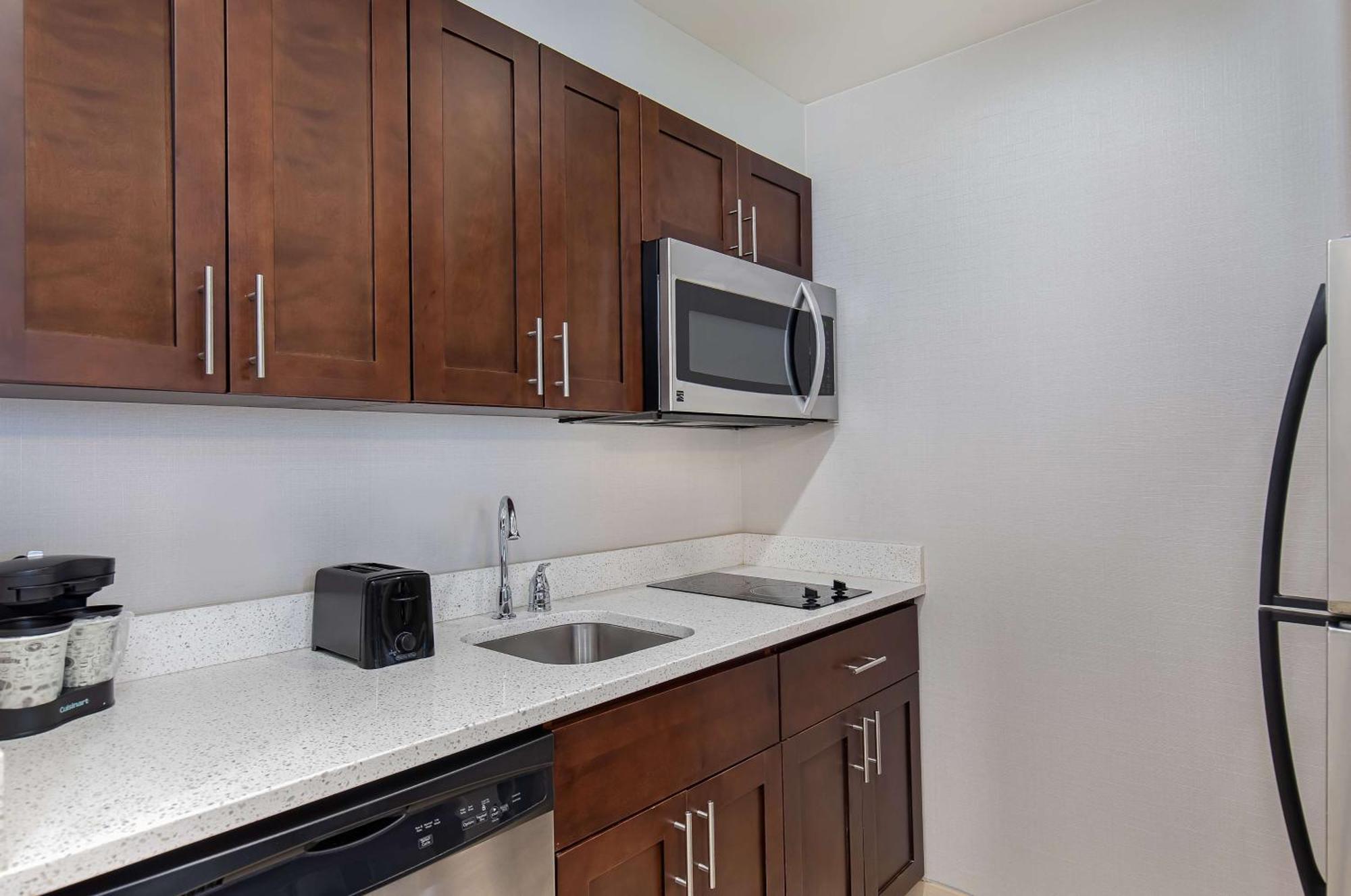 Hotel Homewood By Hilton Atlanta Perimeter Center 3*