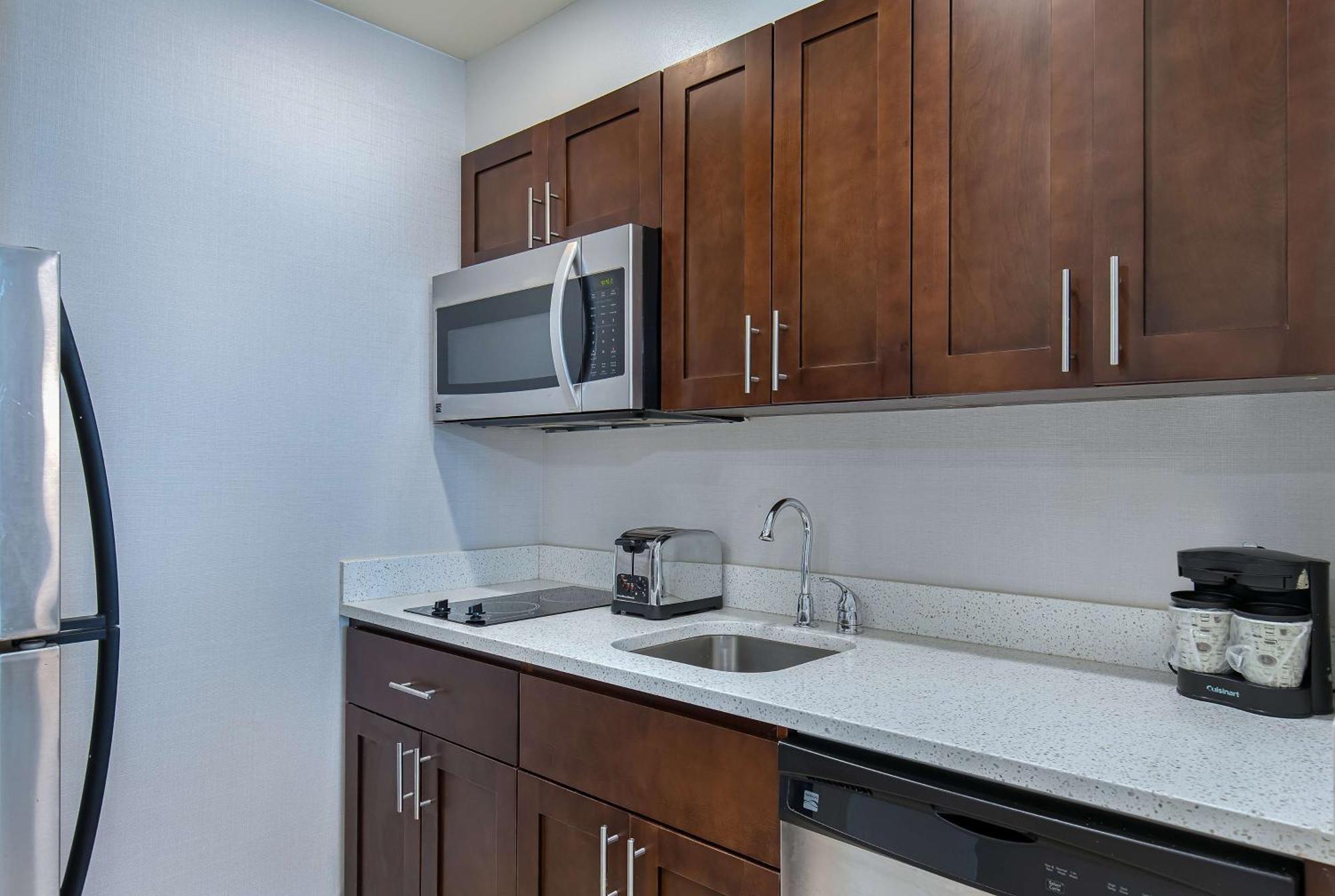 Homewood By Hilton Atlanta Perimeter Center Hotel 3*